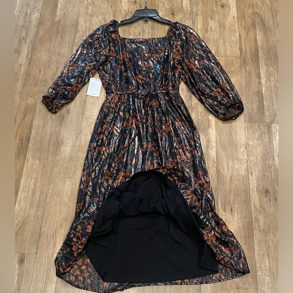 COLLECTIVE CONCEPTS-Square V-neck Dress- Size: Medium-Color: Black/Red-NEW!! - Picture 11 of 16